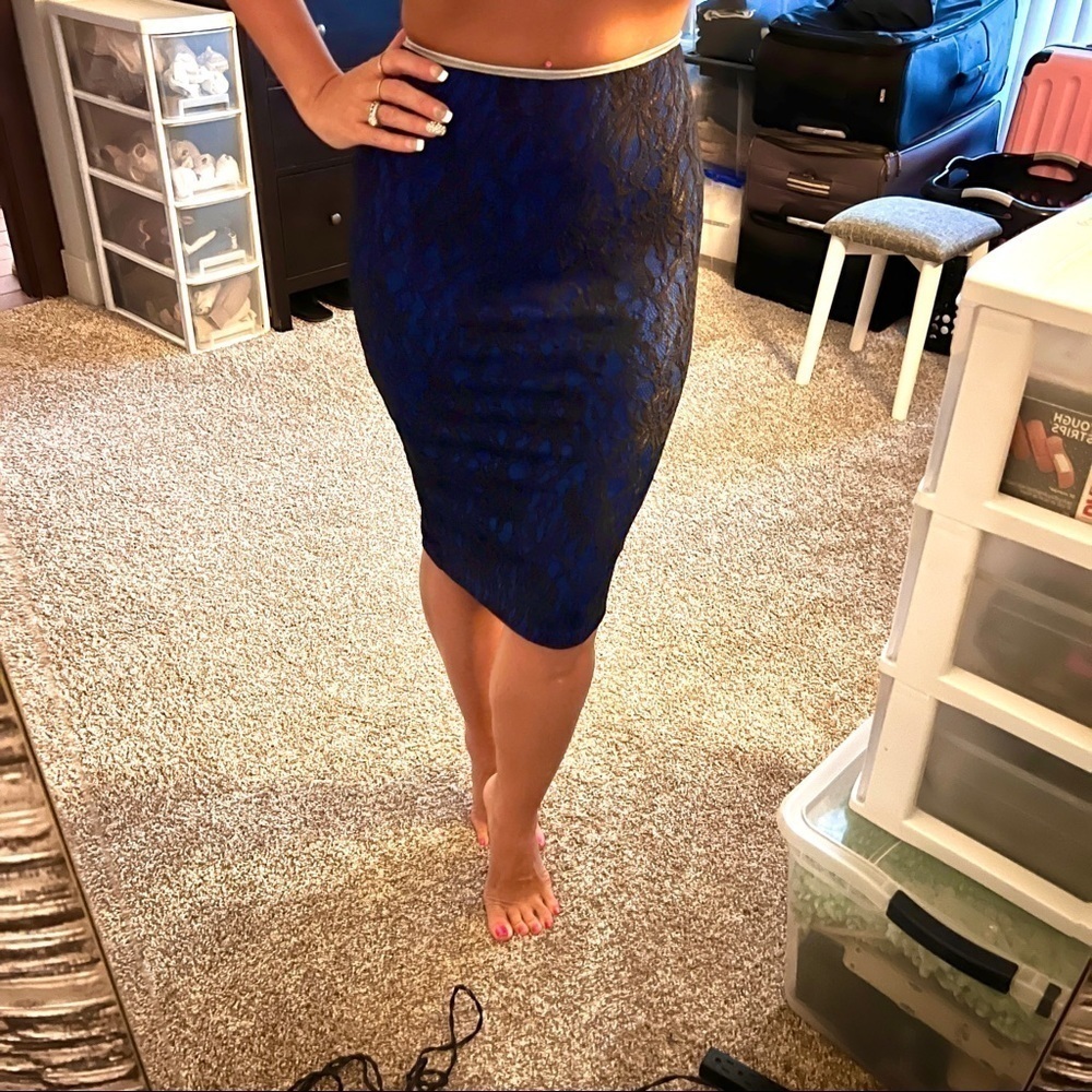 Blue & Black Lace Style Design Midi Skirt! Sz S